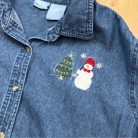 Vintage Women’s Snowman Embroidered Denim Button Down - Picture 1 of 8